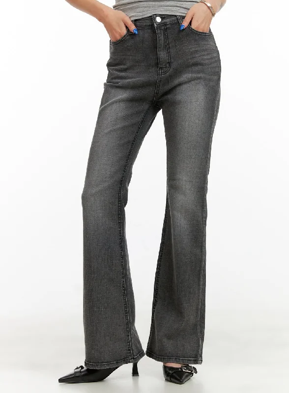 Basic Low Rise Bootcut Jeans CY431