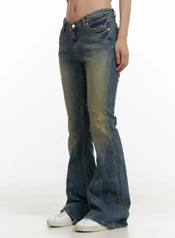 Destroyed Washed Bootcut Jeans CU405