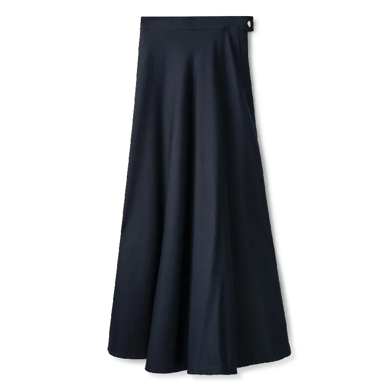 Basic Circle Skirt In: Navy